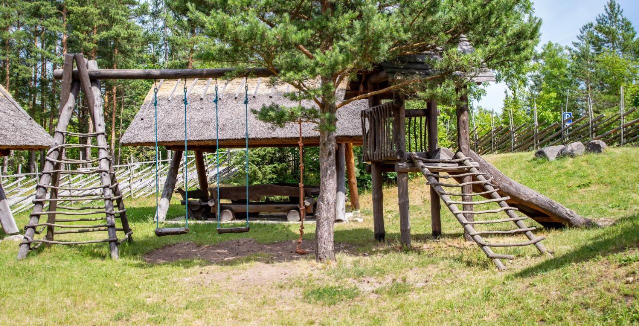 Hotel Kassari Puhkekeskus Käina Esterno foto