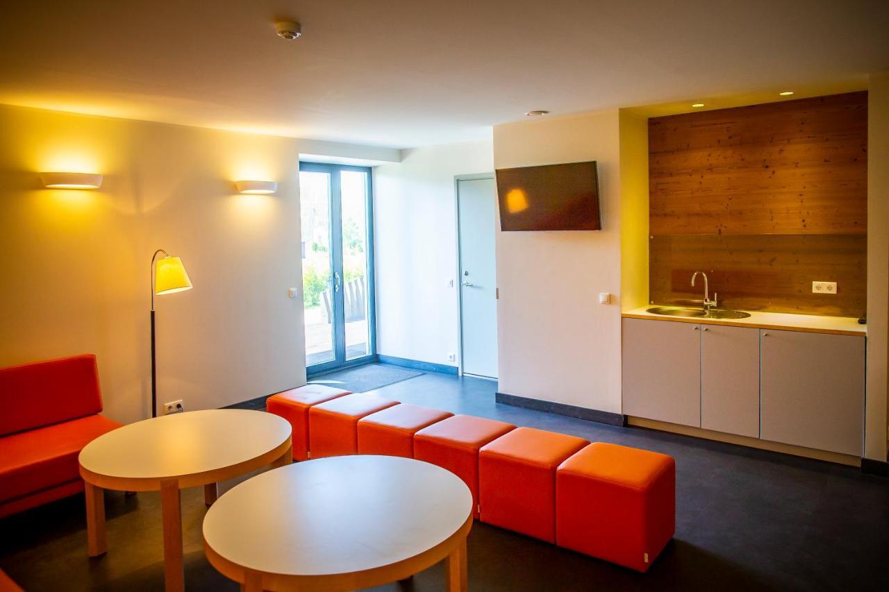 Hotel Kassari Puhkekeskus Käina Esterno foto