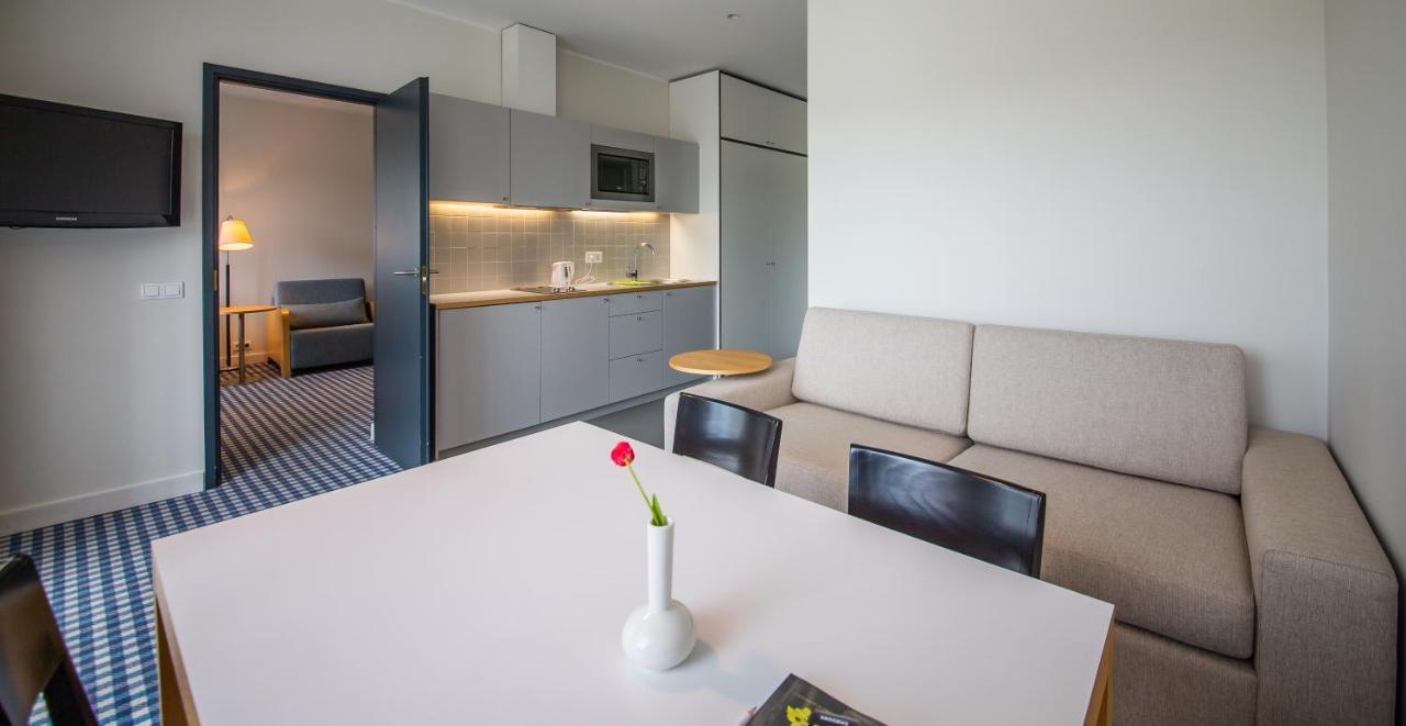 Hotel Kassari Puhkekeskus Käina Esterno foto