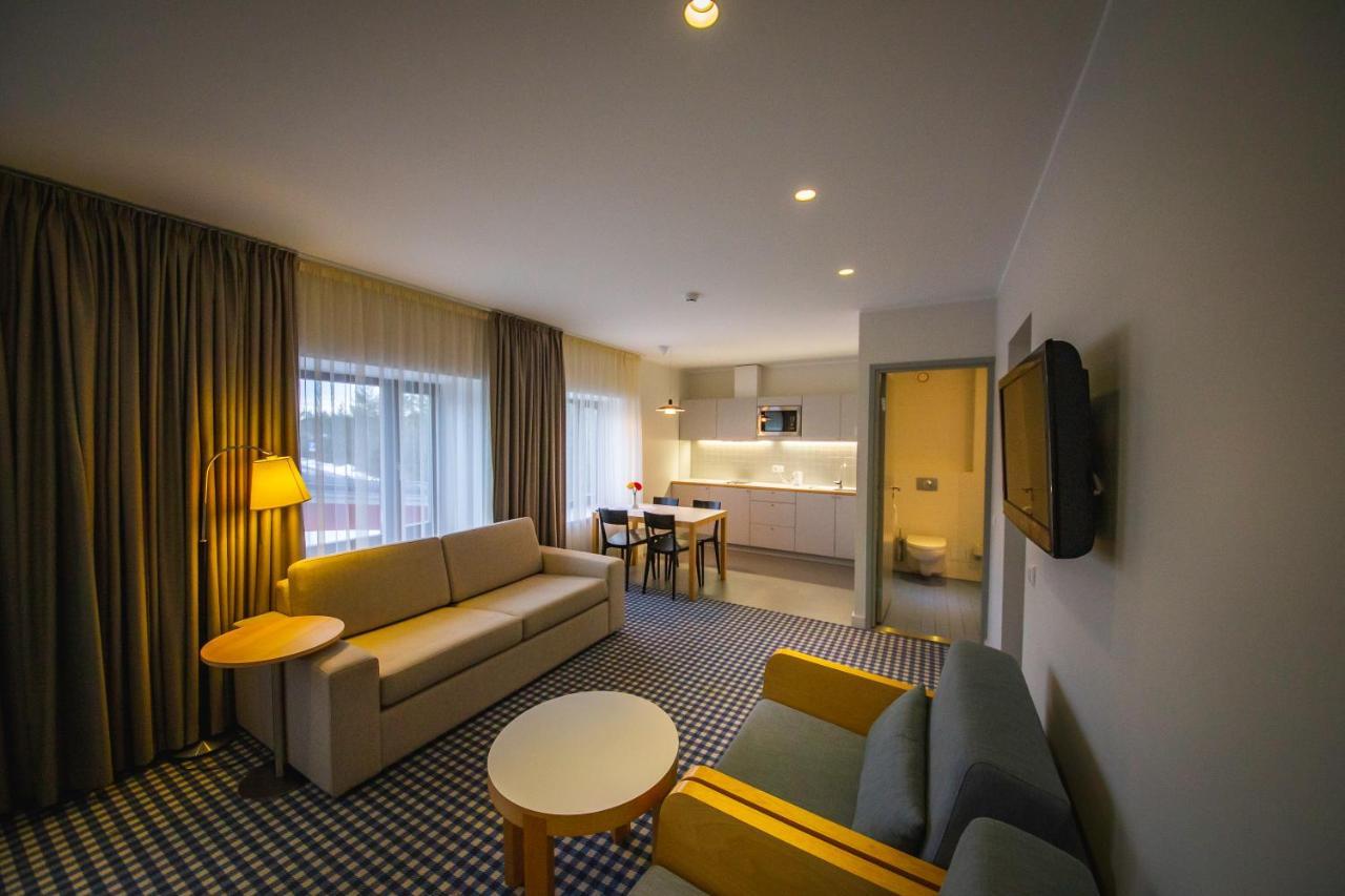 Hotel Kassari Puhkekeskus Käina Esterno foto